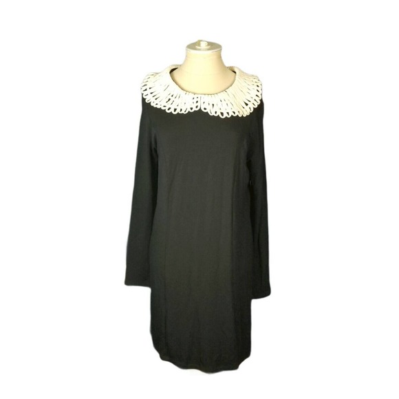 Young Byrds Women's Dress Black Gorgeous Detailed collar. NWT Size Small - Picture 2 of 4